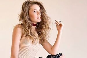 Киперман показала, как гуляет с парнем в Италии