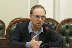 Власенко: Пока правоохранительные органы не будут реформированы и не начнут работать профессионально, им микрохирургические инструменты нельзя давать