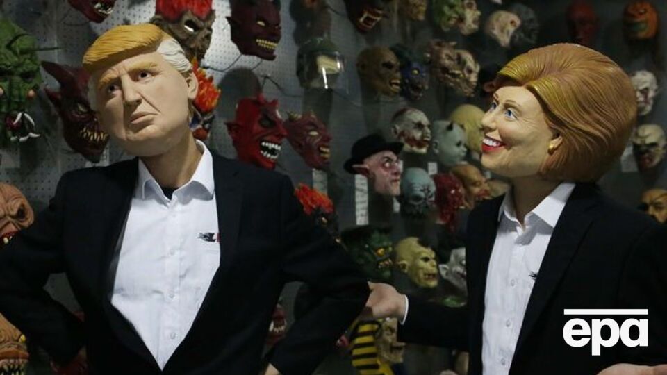 По последним опросам, Клинтон опережает Трампа