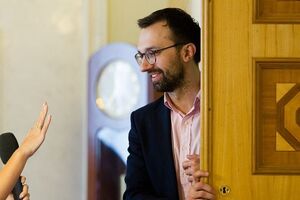 Лещенко заявил, что его вызвали на допрос