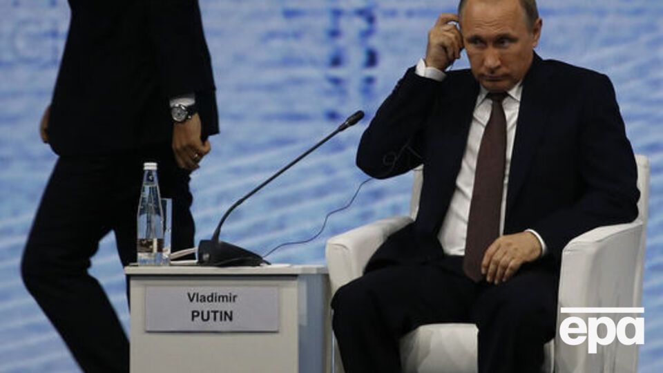 Путин: Уже меньше внимания на футбол обращают, чем на драки болельщиков