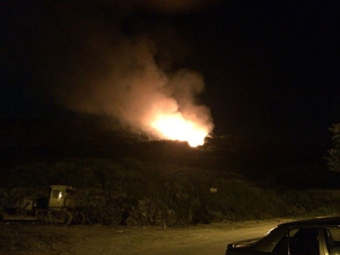 Ночью на грибовичской свалке возобновился пожар, который через пару часов был потушен