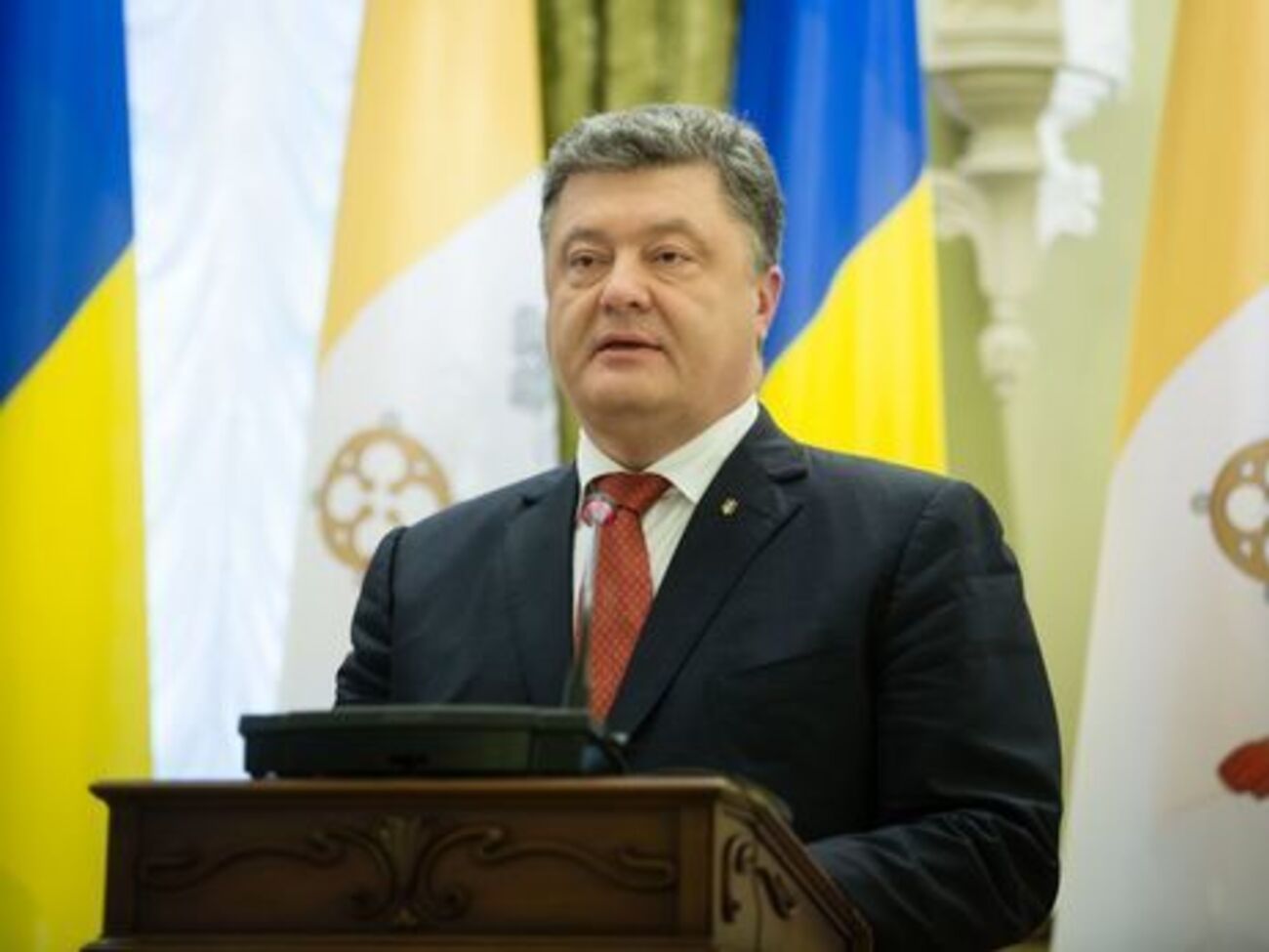 Указ о назначении Куцика Петр Порошенко подписал 17 июня