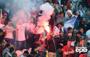 Еще пять российских фанатов не доехали до дома, оказавшись в тюрьме