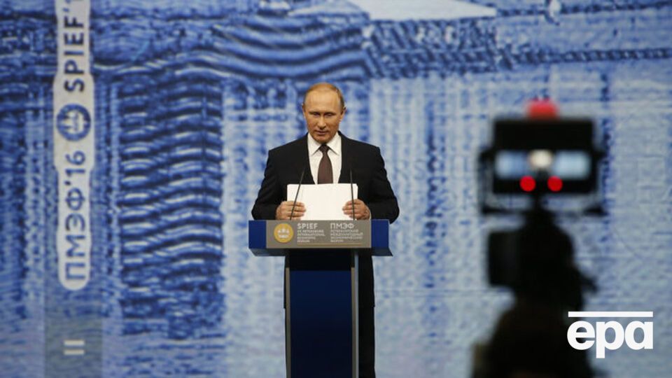Сванидзе: Путин дает понять Клинтон, что готов начинать с чистого листа