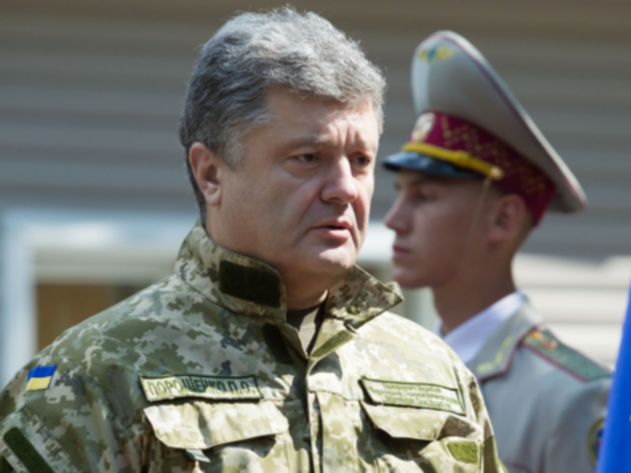 Порошенко подписал указ о назначении заместителя командующего Нацгвардией