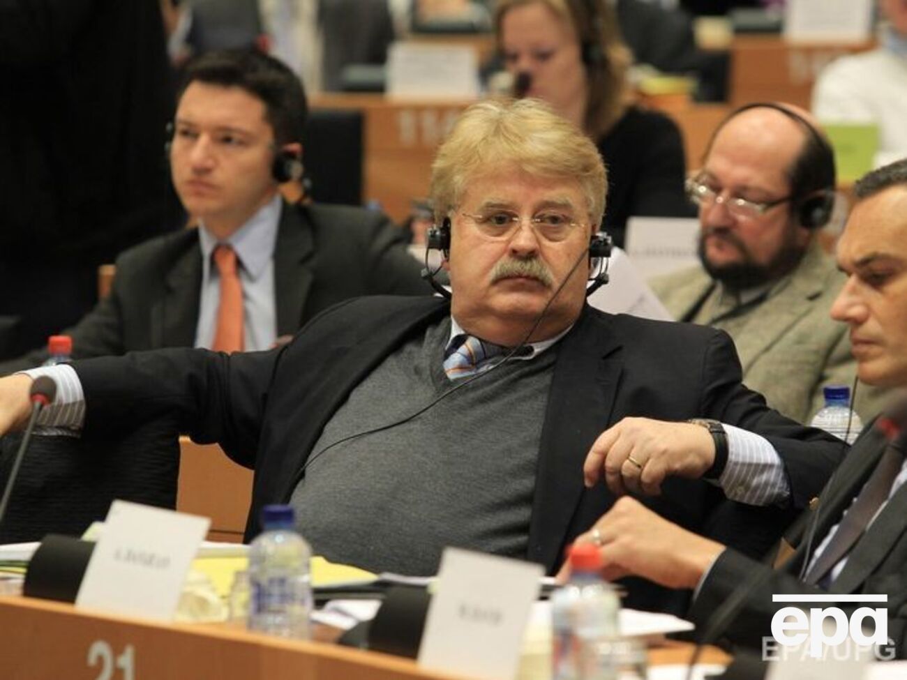 Брок напомнил, что ослабление санкций против РФ связано с выполнением "Минска"