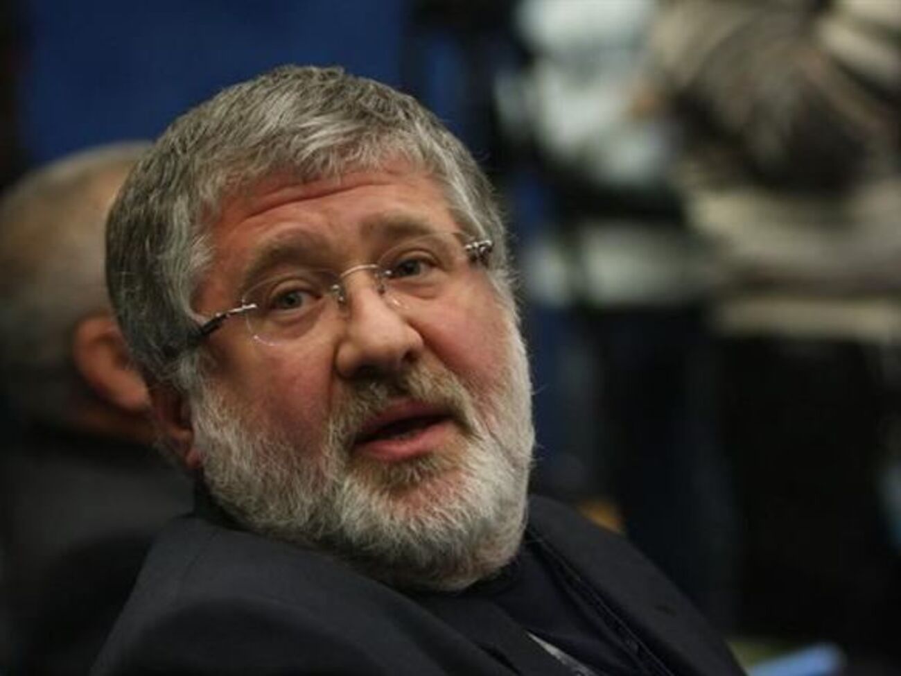 Игорь Коломойский&nbsp;взял часть людей из бывшей власти&nbsp;"на каких-то условиях" под свое крыло, считает источник "Страны"