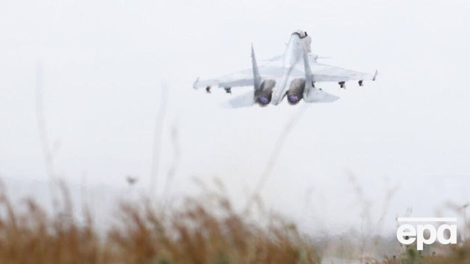 Самолет упал при взлете