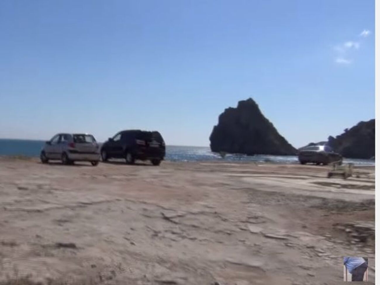 Вместо кафе на набережной Симеиза теперь стихийная автостоянка