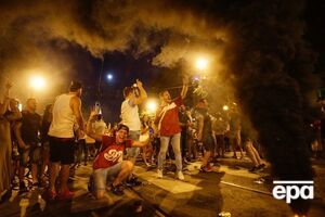 В заднем проходе у футбольного фаната загорелся спрятанный там файер