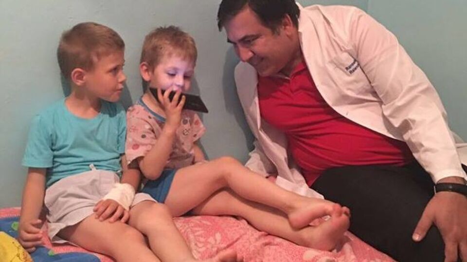 Саакашвили посетил больницы Измаила