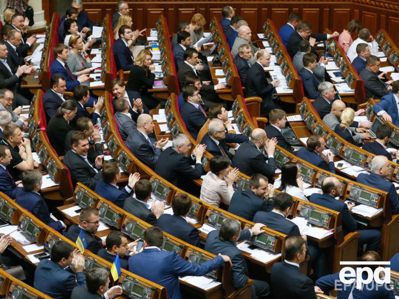 Парламент не ввел квоты на украинском радио