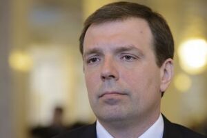 Николай Скорик подчеркнул, что за законопроект голосовал из всей фракции один Вадим Рабинович