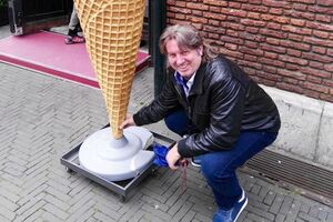 Лоза: В шоу Френка Заппы или Gentle Giant Старра не взяли бы даже стучать на бубне