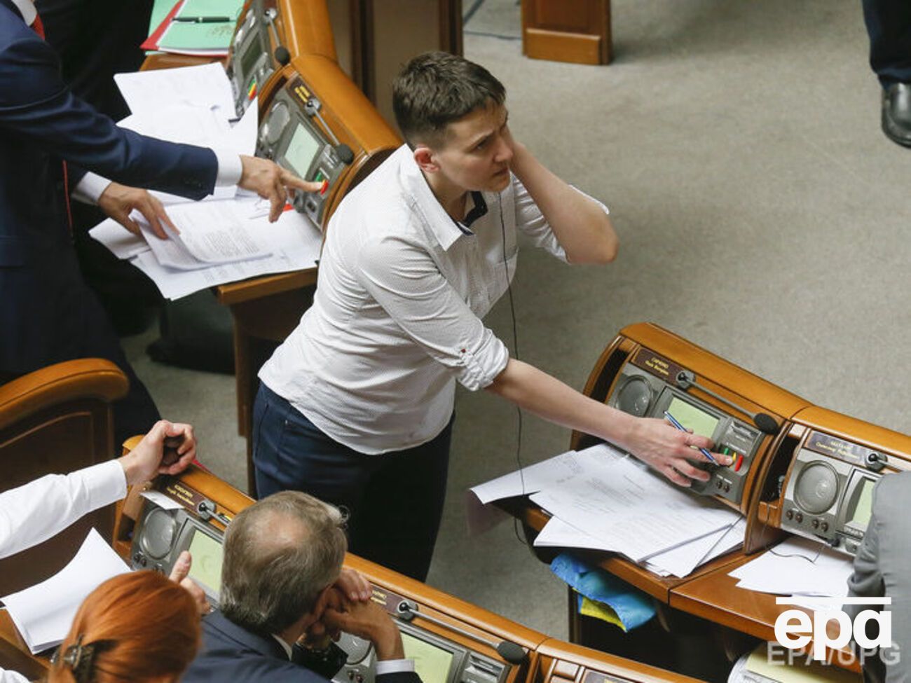 Савченко и Шухевич просят отменить новый закон о статусе судей