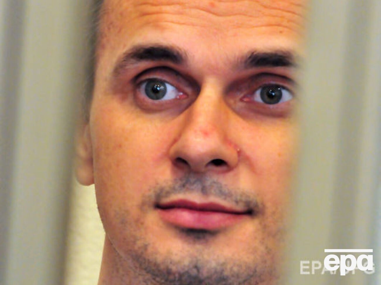 Украинский МИД потребовал освободить Олега Сенцова и Александра Кольченко