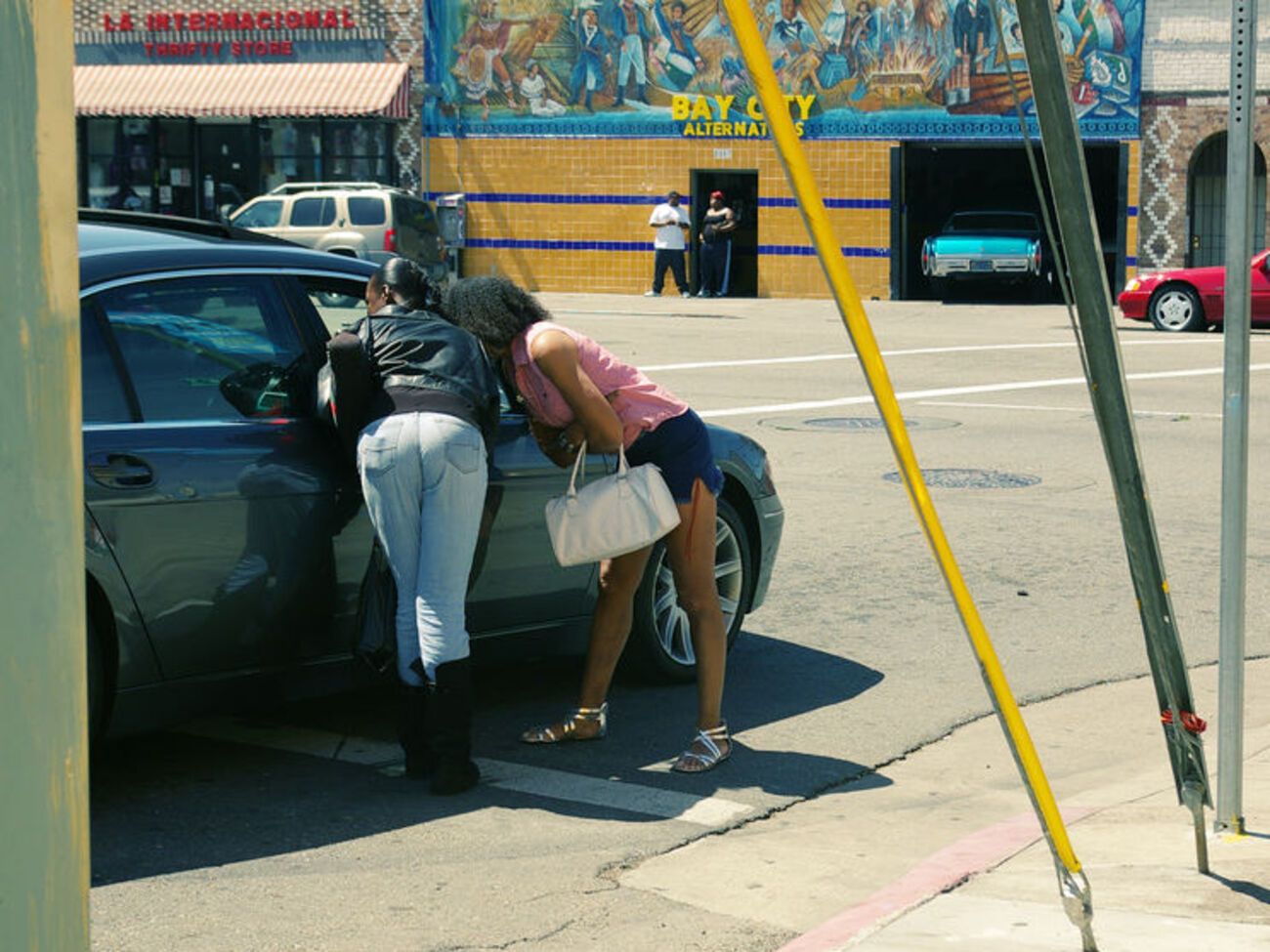 За каждую из найденных девушек жительница Мариуполя получала по&nbsp;&euro;500