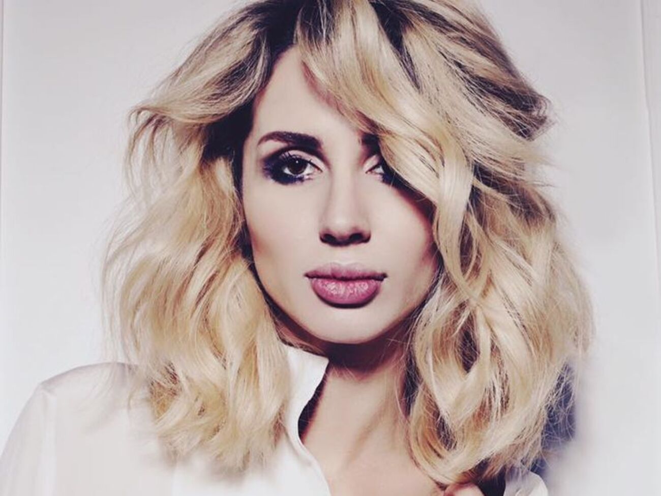 Все деньги, выделенные на организацию концертов Loboda, аферист присвоил себе