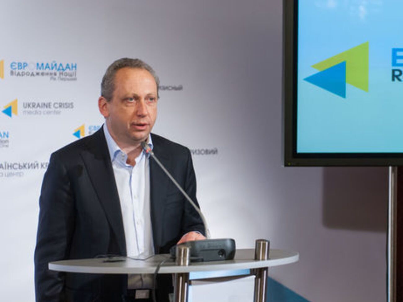 Рабинович: Не вижу со стороны Украины признания войны против нее, не вижу исков за Крым и Донбасс