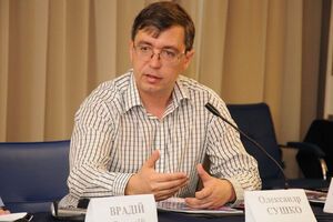 Сушко: Спор в Европе идет только о том, должны санкции сниматься все и сразу или же поэтапно