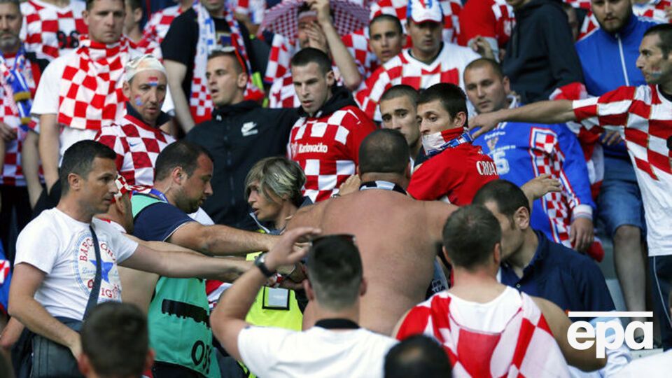 Сборную Хорватии оштрафовали за поведение болельщиков