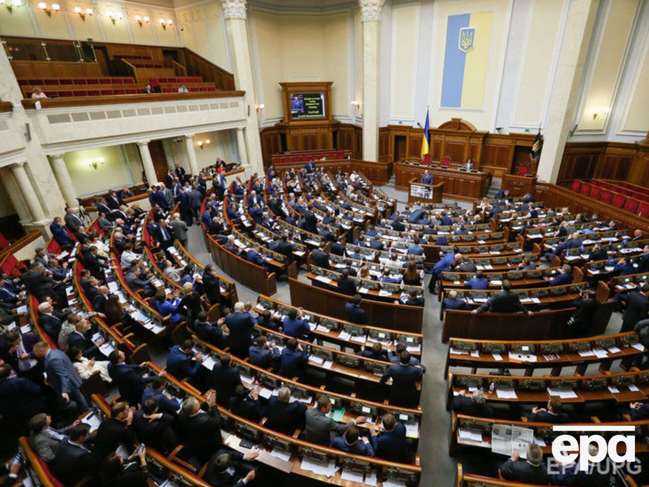 По данным Семенухи, в парламенте уже есть 230 голосов за закон о выборах на Донбассе