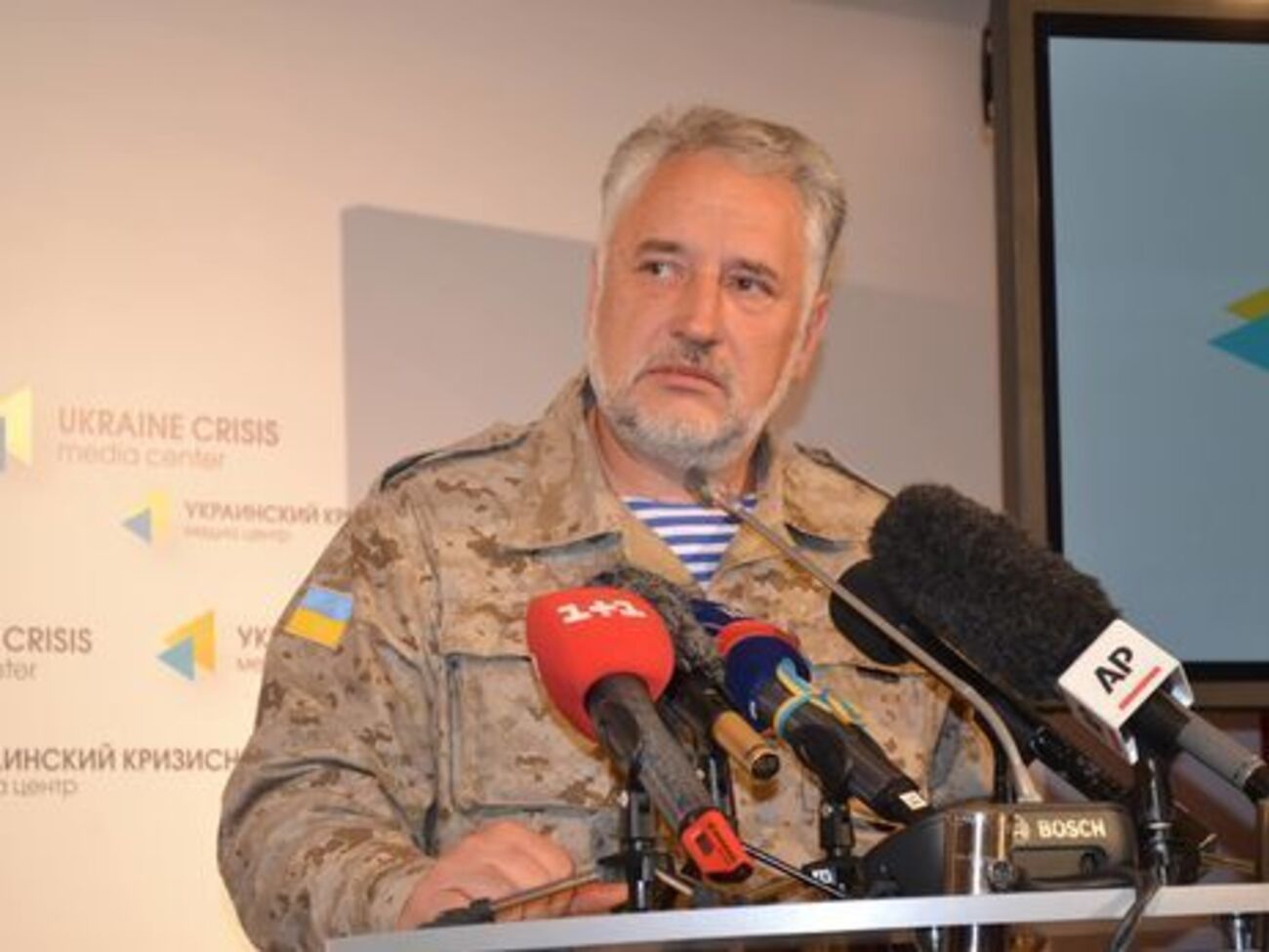 Жебривский считает, что у местных боевиков на Донбассе отпадает желание вступать в бой с украинскими войсками