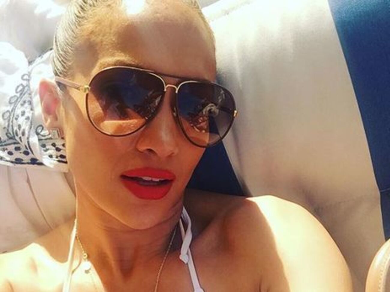 Лопес показала снимок из семейного архива