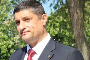 Абрамченко сообщил, что медикаменты в больницах выдаются бесплатно в полном объеме