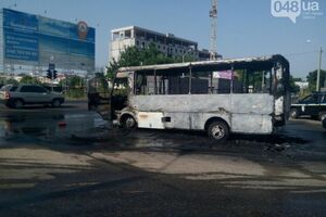 Маршрутка полностью сгорела