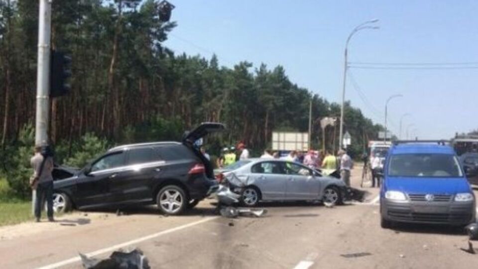 Столкновение произошло на Новообуховской трассе