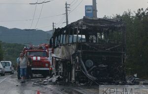 Туристический автобус, в котором ехали дети, загорелся в Крыму