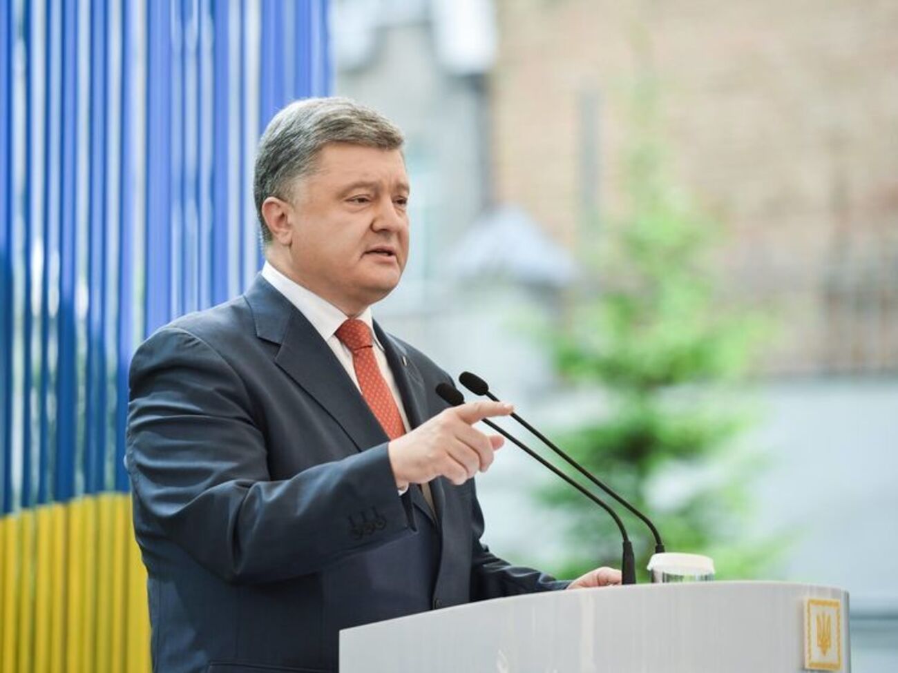 Порошенко: Жаль, но "нам свое делать"