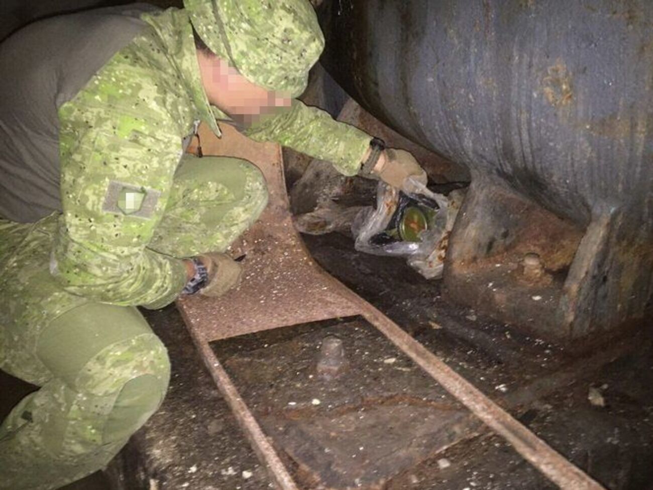 Подходы к тайнику были заминированы