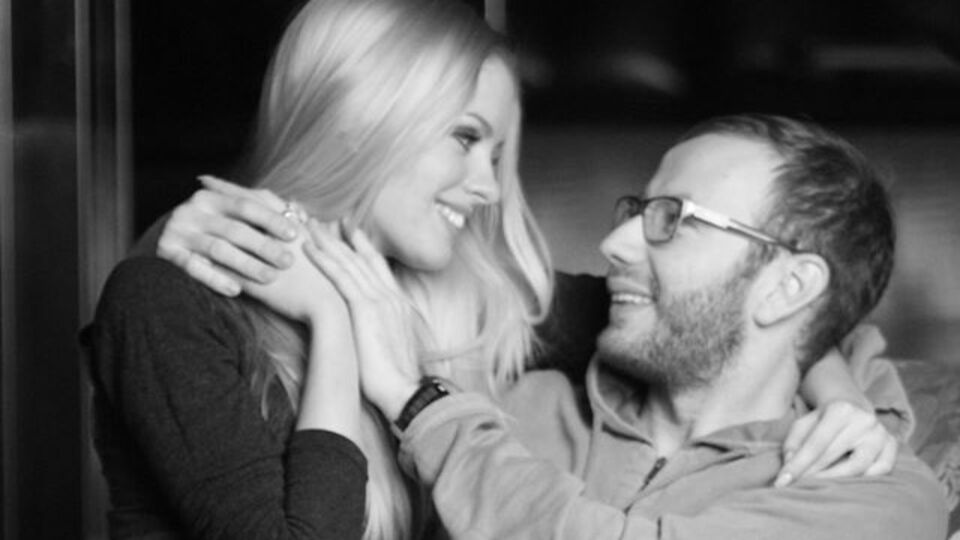 Денис Повалий: Кто не понял, у нас ситцевая свадьба