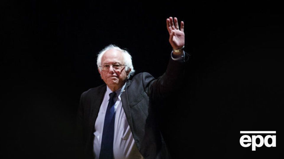 Сандерс заявил, что проголосует за Клинтон, только бы не победил Трамп