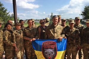 Порошенко посетил передовые позиции ВСУ