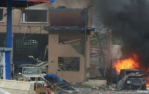 Перед нападением не отель произошел взрыв из-за террориста-смертника