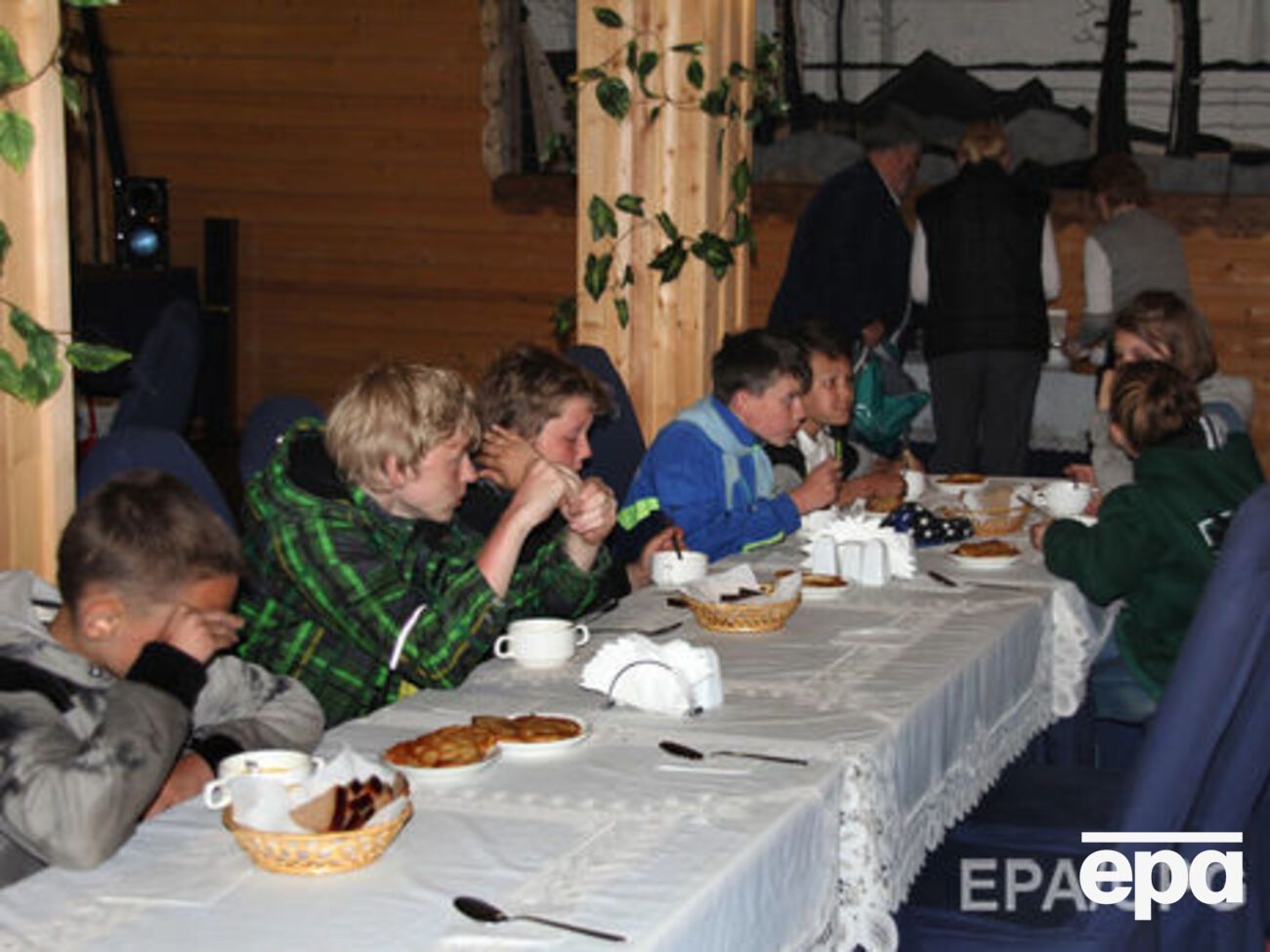 Ребенок сообщил фельдшеру, что на озере перевернулись лодки с детьми, но медик сочла это розыгрышем