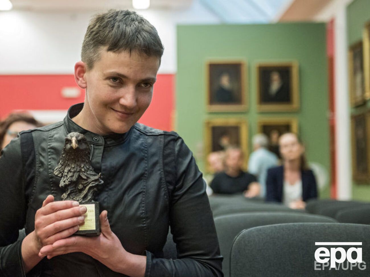 Поляки наградили Савченко "Орлом"