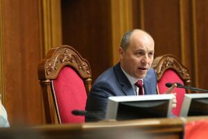 Парубий: У меня есть надежда, что в первый же пленарный день нашей работы вопрос о снятии неприкосновенности с Онищенко будет стоять на повестке дня