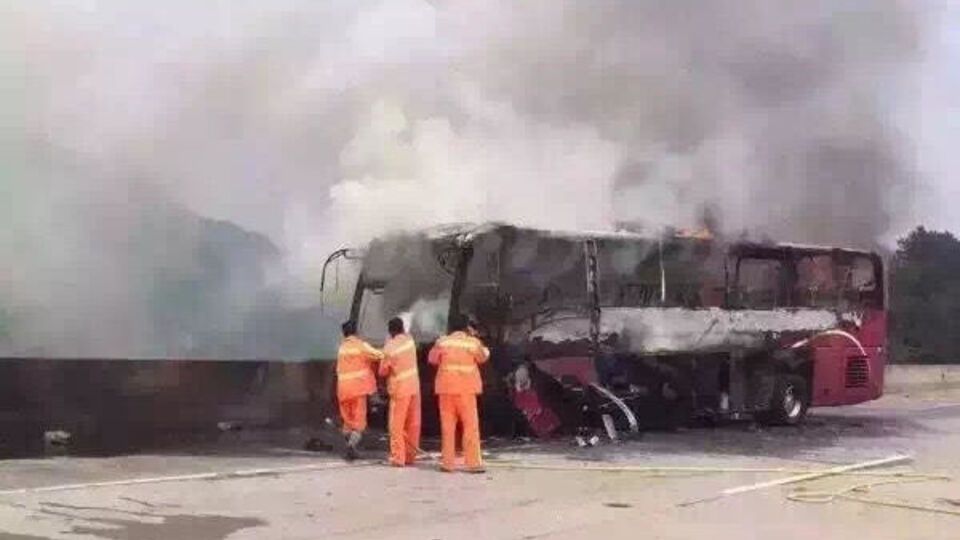 Число погибших в утренней аварии в Китае возросло