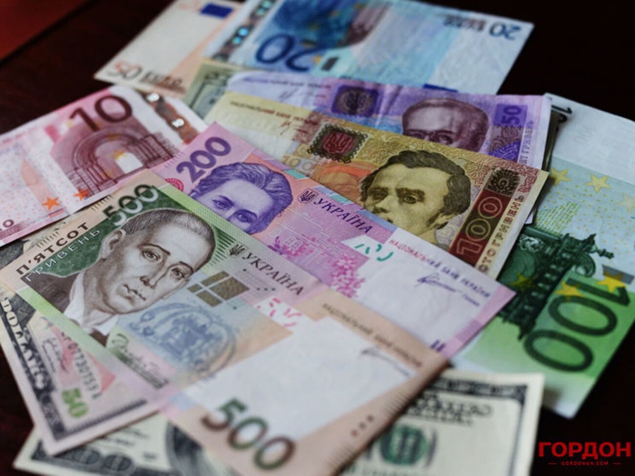 Чего ждать украинцам от новых тарифов?