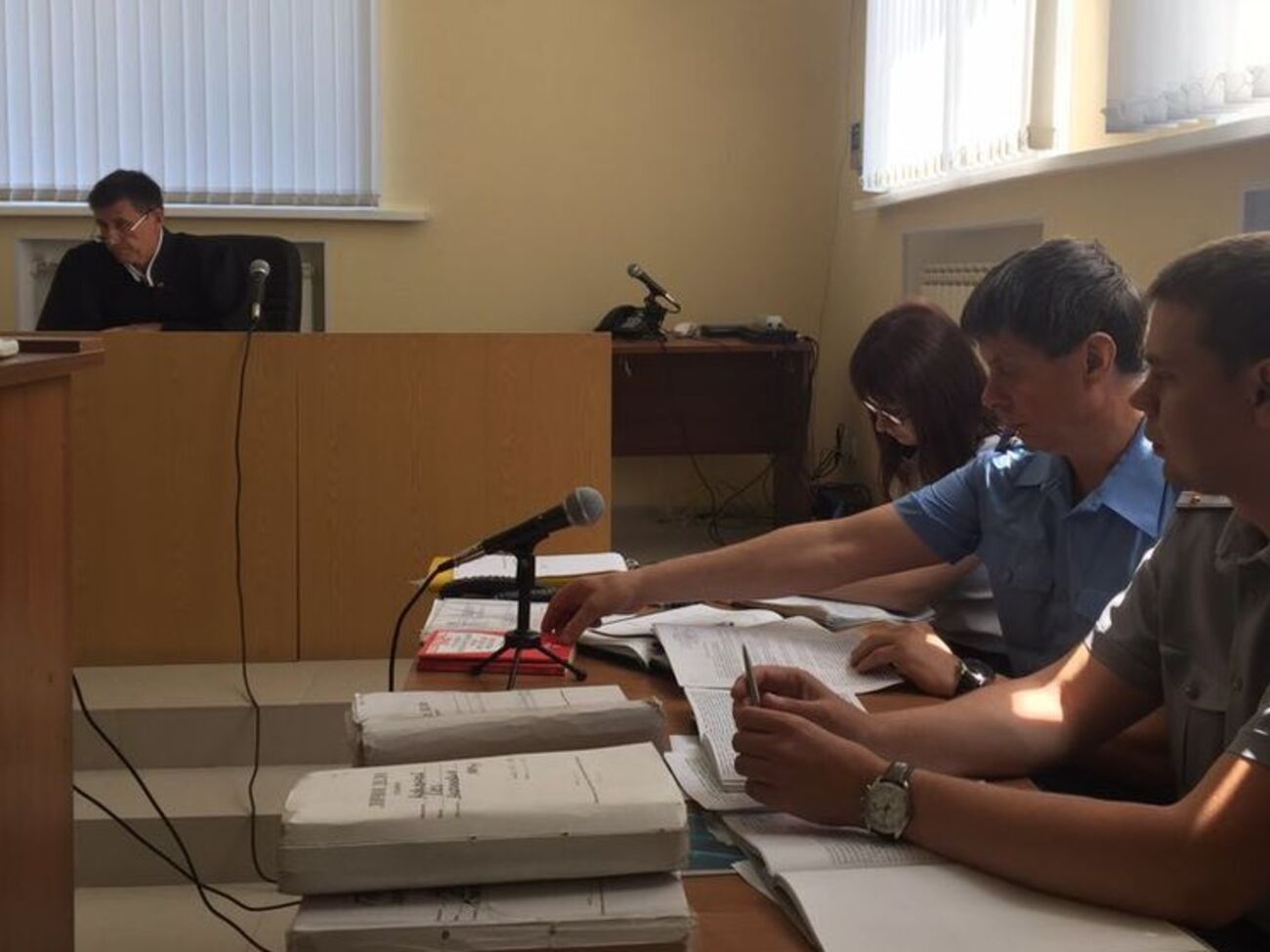 Суд отказался досрочно освободить Олега Навального