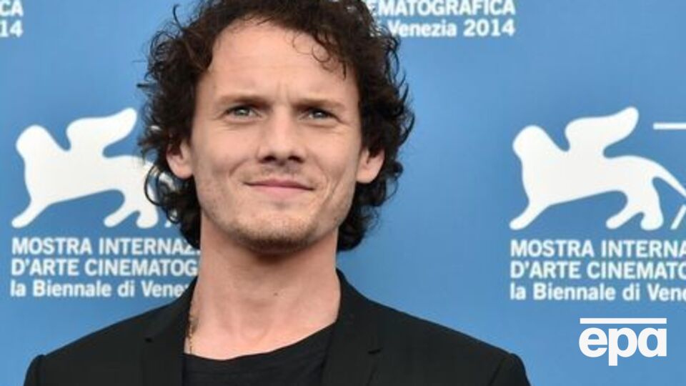 Ельчин был единственным ребенком в семье своих родителей