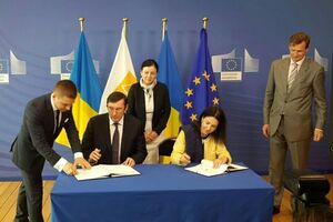В Брюсселе генпрокурор Украины Юрий Луценко подписал двустороннее соглашение с Евроюстом
