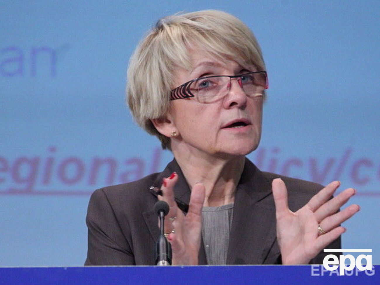 Хюбнер не исключает, что английский потеряет свой статус в ЕС