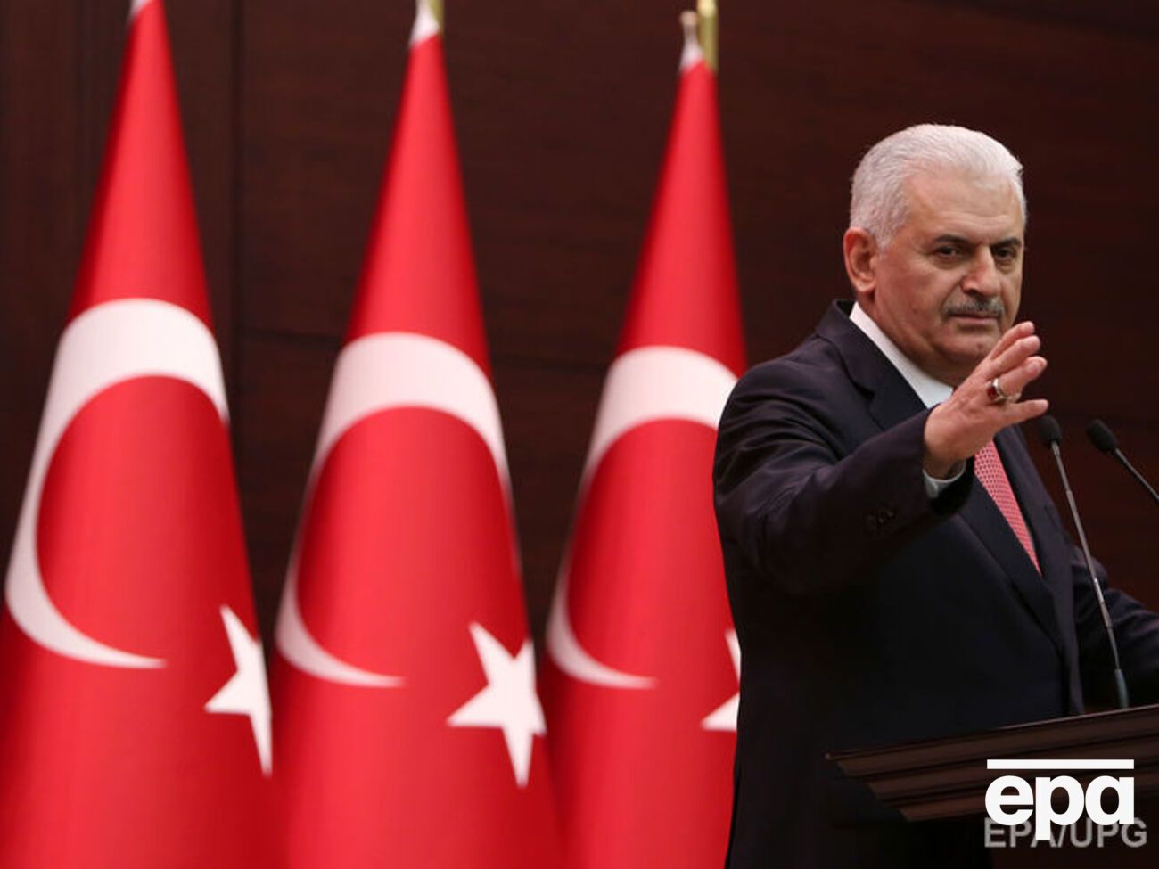 Турция не намерена выплачивать Москве компенсацию за сбитый бомбардировщик