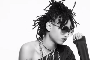 Уиллоу Смит представила очки марки Chanel